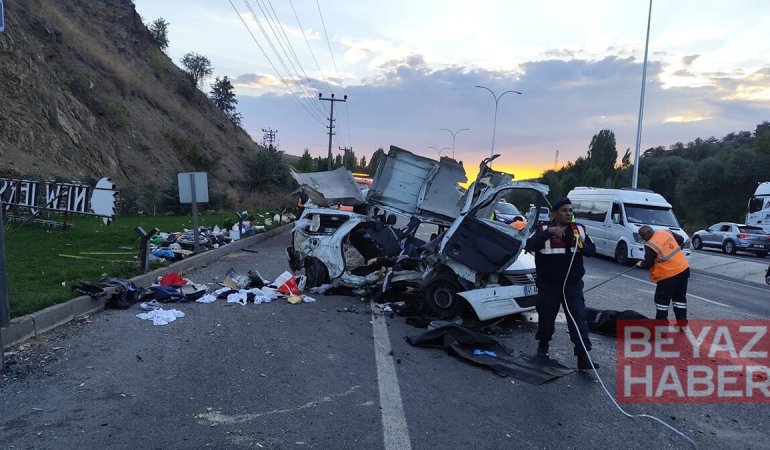 Ankara'da feci kaza: 2 ölü, 2 yaralı