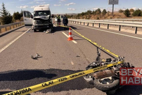 Kütahya’da minibüsle çarpışan motosiklet sürücüsü öldü