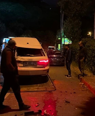 Otomobil park halindeki 6 araca çarptı, ortalık savaş alanına döndü