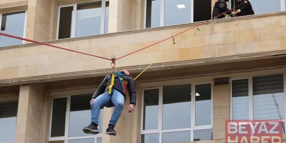 20 metre yükseklikten ormanlık alana düşerek yaralandı