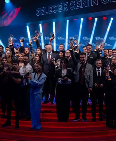 TRT'nin "Geleceğin İletişimcileri Yarışması"nda ödüller sahiplerini buldu
