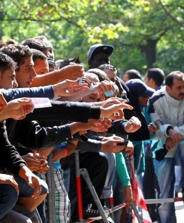 AB'den yasal kalma hakkı olmayanların geri dönüşünü hızlandıracak yeni kurallara nihai onay