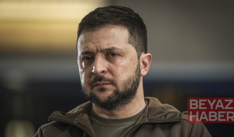 Zelenskiy, Rus petrol rafinerilerine yönelik saldırıları yeniden başlatacaklarını duyurdu