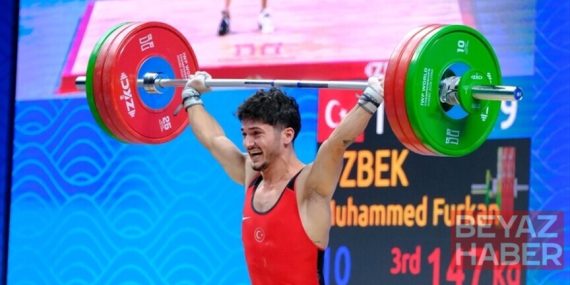 Milli halterci Muhammed Furkan Özbek dünya ikincisi oldu