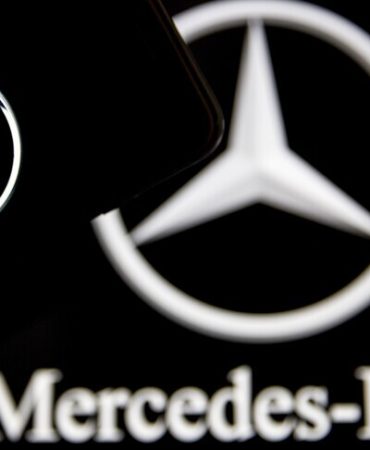 Mercedes-Benz, Çin pazarı ve artan maliyetler nedeniyle kar hedeflerini düşürdü