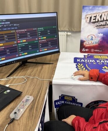 İlkokul öğrencileri madencilerin sağlık durumunu takip eden akıllı bileklik geliştirdi