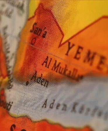 Yemen Başkanlık Konseyi Başkanı: Yemen Şafağı operasyonu Suudi Arabistan'ın desteğiyle hedefine ilerliyor