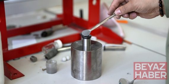 Hitit Üniversitesi akademisyenlerinin geliştirdiği kapalı tüp sinterleme yöntemi patent aldı