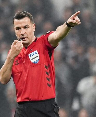 Süper Lig'de 8. hafta maçlarını yönetecek hakemler açıklandı