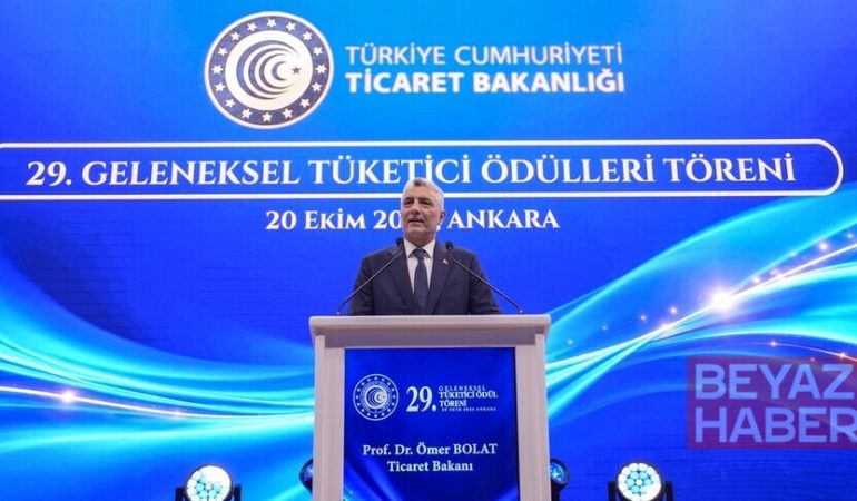 Bakan Bolat: Fiyat etiketi ve fahiş fiyat denetimlerini aralıksız sürdürüyoruz