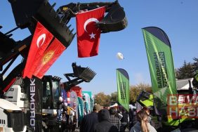Kırgızistan'da düzenlenen fuarda Türk iş makineleri ve ekipmanları tanıtıldı