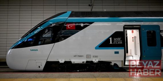 Bakan Uraloğlu, milli hızlı trenle Ankara-Kırıkkale hattında test sürüşü yaptı