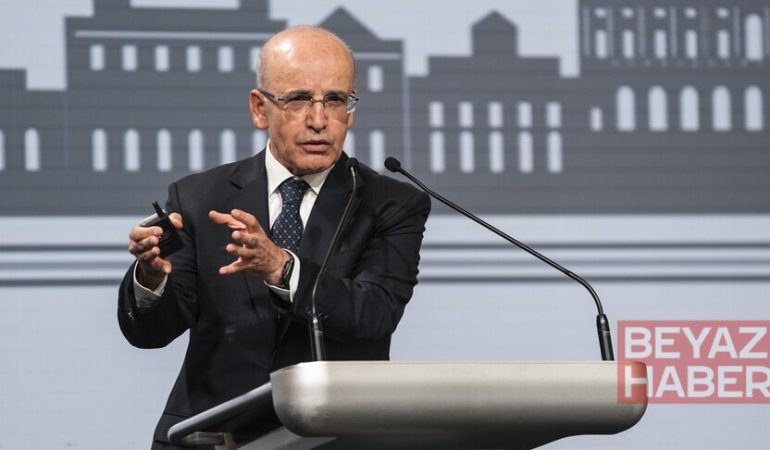 Bakan Şimşek: Türkiye'nin borçluluk düzeyinin düşük olması ekonomik şoklara karşı dayanıklılığını artırıyor
