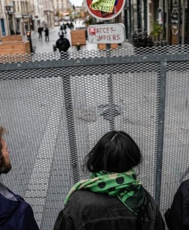 Fransa'da öğrencilerden daha iyi eğitim koşulları için eylemleri sürdürme çağrısı