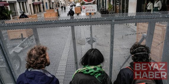 Fransa'da öğrencilerden daha iyi eğitim koşulları için eylemleri sürdürme çağrısı
