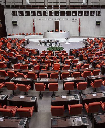 Mekke Ortak Savunma Anlaşması'nın onaylanmasının uygun bulunduğuna dair kanun teklifi TBMM'de