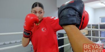 Milli boksör Buse Nur dünya şampiyonluğu için Karadağ'da ringe çıkacak