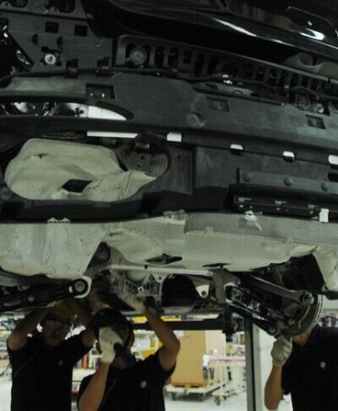 Volkswagen'den 660 bin çalışanına "2030'a kadar sıfır zam" planı