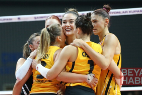 2026 Voleybol Kadınlar AXA Sigorta Şampiyonlar Kupası'nı VakıfBank kazandı