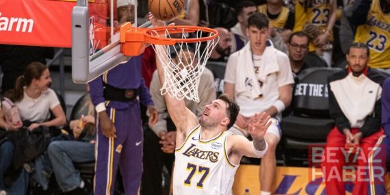 NBA'de Lakers, Luka Doncic'in 52 sayı attığı maçı kazanarak 3'te 3 yaptı