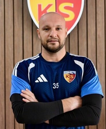 Kayserispor'un deneyimli file bekçisi Gökhan Değirmenci, 7 maçta kalesini gole kapattı