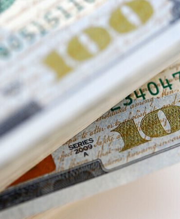 Dolar endeksi, ABD enflasyonu öncesinde yükselişine ara verdi