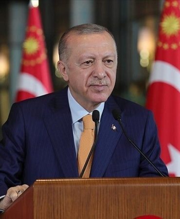 Cumhurbaşkanı Erdoğan, Azerbaycan’ın "Bağımsızlığın Yeniden Sağlanması Günü"nü kutladı