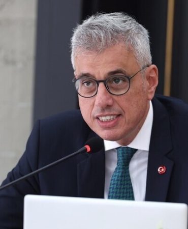 Sağlık Bakanı Memişoğlu: Türkiye'de sigaraya başlama yaş ortalaması 17, onun için dramatik bir sorunla karşı karşıyayız