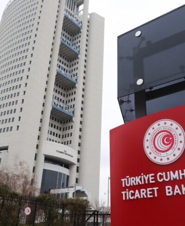 Sosyal medyada mevzuata aykırı taşınmaz ve taşıt ilanı veren 152 işletmeye 15,2 milyon lira ceza