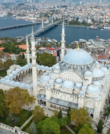 Süleymaniye Camisi'nin bilinmeyen detayları restorasyonlarla açığa çıktı