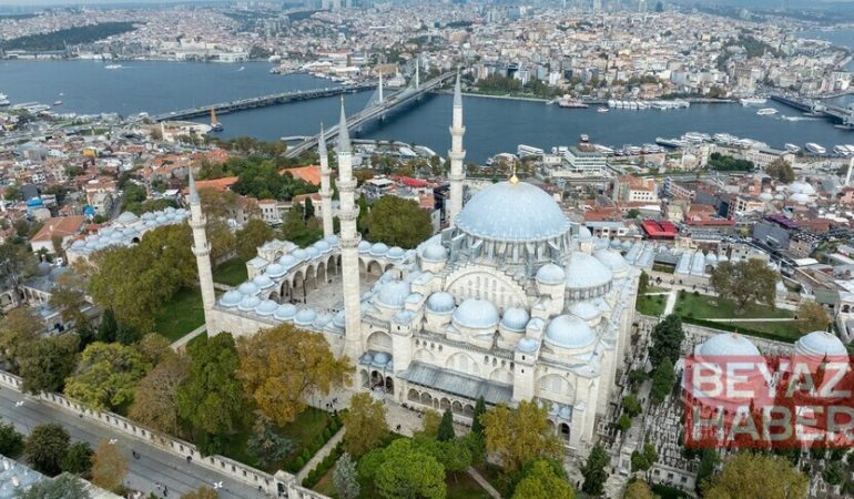Süleymaniye Camisi'nin bilinmeyen detayları restorasyonlarla açığa çıktı
