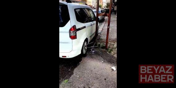 Vatandaşın sel önlemi şaşırttı! Aracını elektrik direğine bağladı