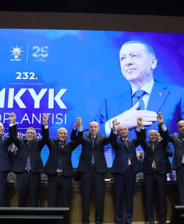 Bir milletvekili daha AKP'nin yolunu tuttu