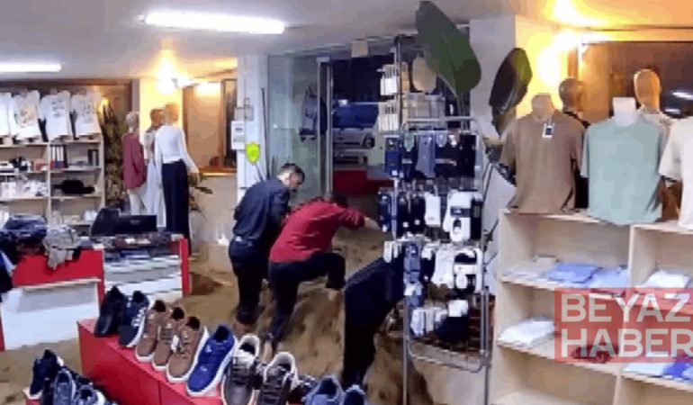 Ayazağa'daki selden yeni görüntüler: 19 yıllık mağazayı saniyeler içinde sular yuttu